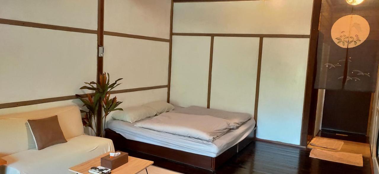 Bright Moon Homestay Dongshi  Exterior photo